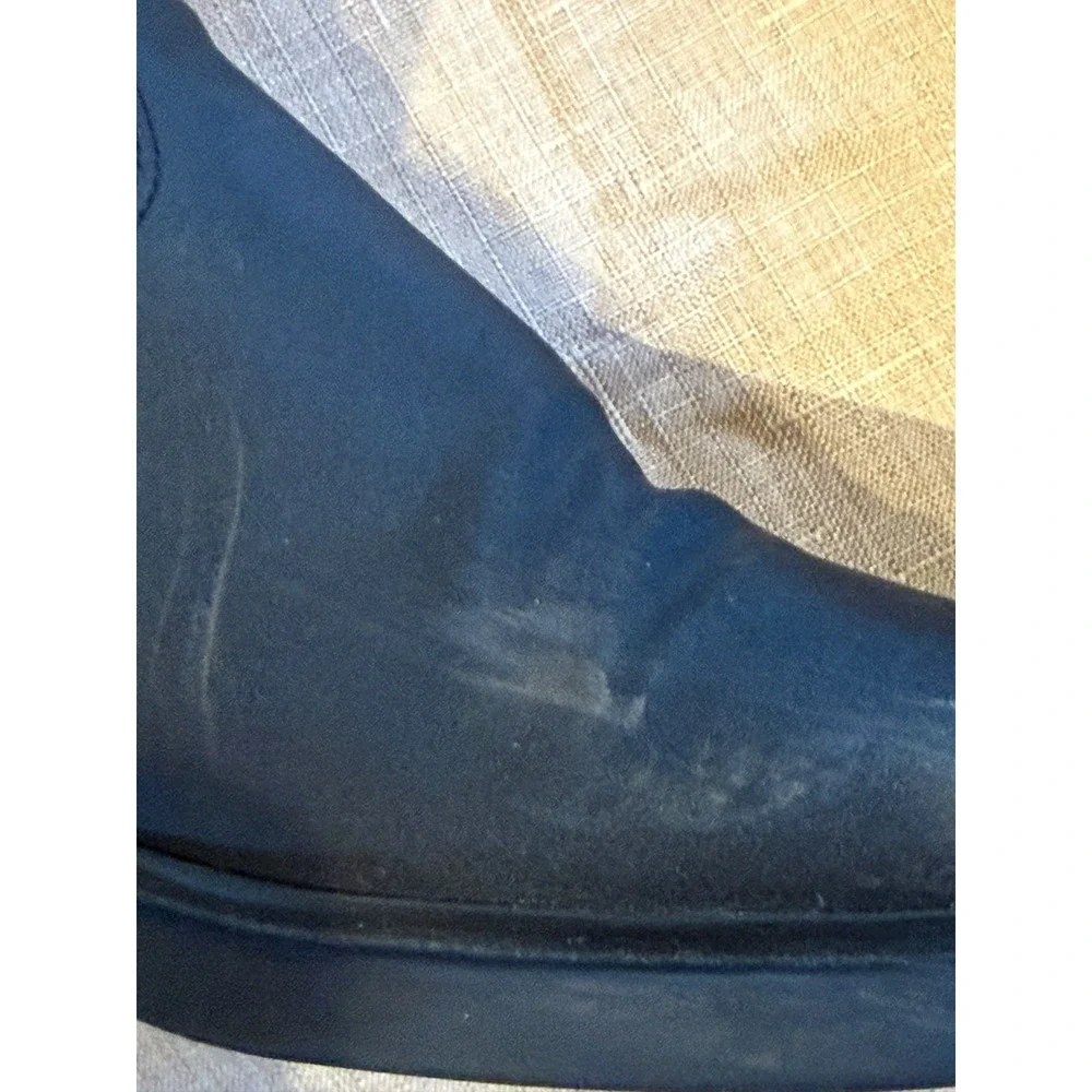 Etienne Aigner product pair